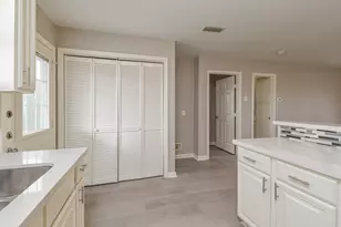 623 32nd St, Galveston, TX 77550 - Photo 10