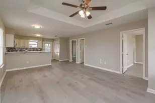 623 32nd St, Galveston, TX 77550 - Photo 6