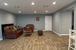 120 Shanklin Rd, Angleton, TX 77515 - Photo 4