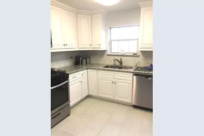 4416 Holt Street, Bellaire, TX 77401 - Photo 2