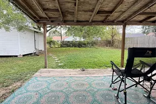 602 Parkway St, Baytown, TX 77520 - Photo 14