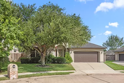 1474 Garden Lakes Drive, Friendswood, TX 77546 - Photo 4