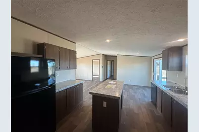 873 Golden, Buffalo, TX 75831 - Photo 2