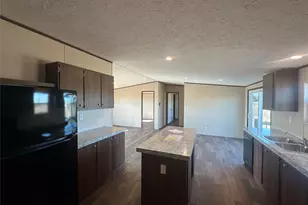 873 Golden, Buffalo, TX 75831 - Photo 2