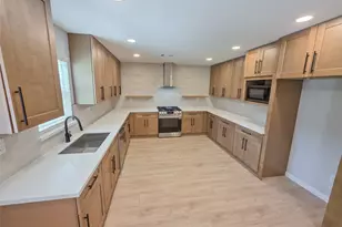 145 Dogwood St St, Sugar Land, TX 77478 - Photo 10