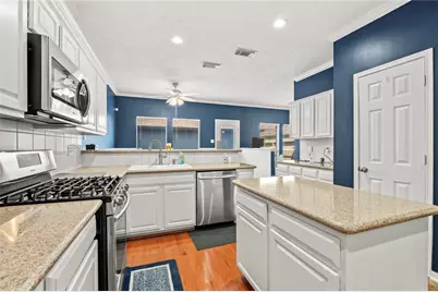 1289 El Camino Village Drive, Houston, TX 77058 - Photo 16