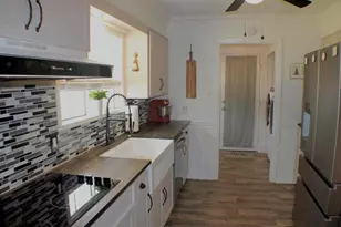 3250 Minglewood Dr, Beaumont, TX 77703 - Photo 10