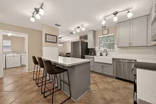 1936 Prairie Creek Dr, Pearland, TX 77581 - Photo 8