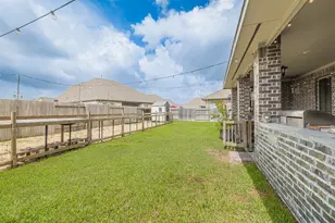 7810 Leighton Trl, Pasadena, TX 77505 - Photo 38