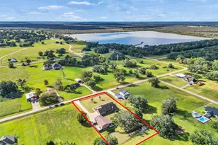 155 Horse Shoe Trail, Angleton, TX 77515 - Photo 28