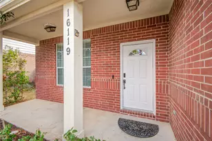 16119 Barngate Ct, Cypress, TX 77429 - Photo 2
