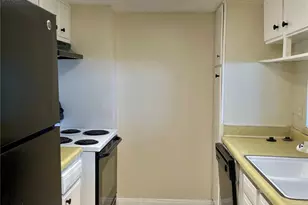 7051 Chasewood Dr, Houston, TX 77489 - Photo 4