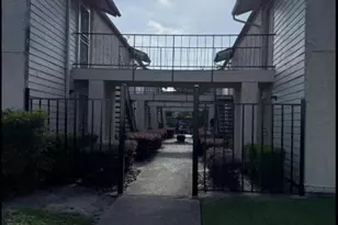 10075 Westpark Dr, Houston, TX 77042 - Photo 4