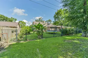 16338 Azimuth Dr, Crosby, TX 77532 - Photo 32