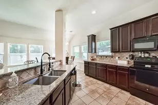 16338 Azimuth Dr, Crosby, TX 77532 - Photo 12