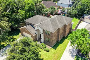 17903 Pleasantglen Ct, Spring, TX 77379 - Photo 2