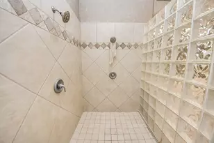 5701 Sugar Hill Dr, Houston, TX 77057 - Photo 30