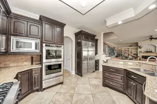 5701 Sugar Hill Dr, Houston, TX 77057 - Photo 12