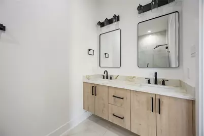 7961 Henson Street #A/B, Houston, TX 77028 - Photo 20