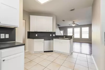 12131 English Brook Circle, Humble, TX 77346 - Photo 10