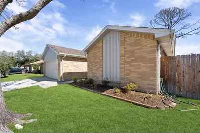 1111 W Belgravia Drive, Pearland, TX 77584 - Photo 26