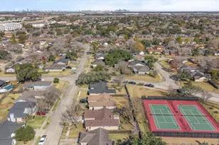 1111 W Belgravia Dr, Pearland, TX 77584 - Photo 34