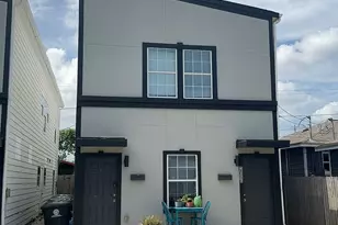 308 E 31st St, Houston, TX 77018 - Photo 1