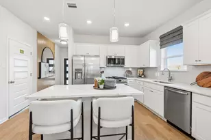 13207 Hayden Peak Dr, Iowa Colony, TX 77583 - Photo 8