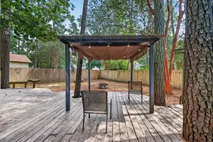 11 N Mossrock Rd, The Woodlands, TX 77380 - Photo 40