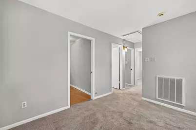 11 N Mossrock Road, The Woodlands, TX 77380 - Photo 22