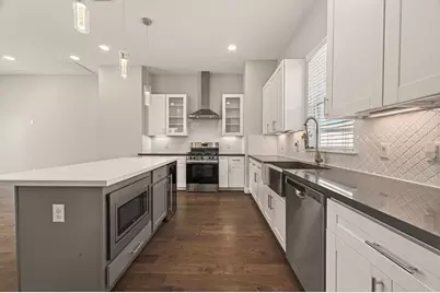 2010 Saint Charles Street, Houston, TX 77003 - Photo 18