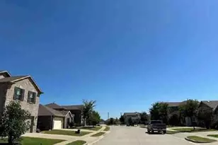 2700 Tobias Ln, Aubrey, TX 76227 - Photo 4