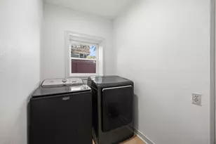 1811 30th St, Galveston, TX 77550 - Photo 24