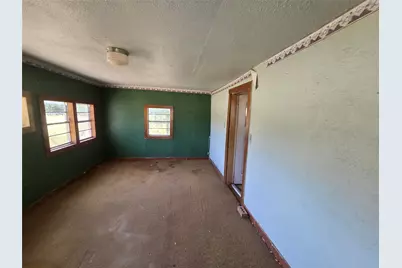 502 E Franklin Avenue, Electra, TX 76360 - Photo 6