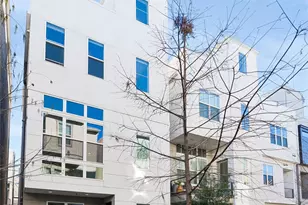 5857 E Post Oak Ln, Houston, TX 77055 - Photo 2