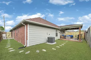 10812 Hartsook St, Houston, TX 77034 - Photo 16