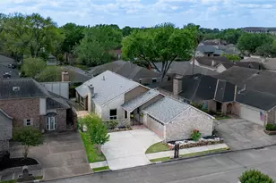 14131 Hillvale Dr, Houston, TX 77077 - Photo 24