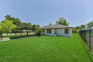 10434 Rockaway Dr, Houston, TX 77016 - Photo 4