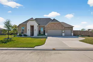 6014 Henry Hamlet Dr, Conroe, TX 77304 - Photo 2