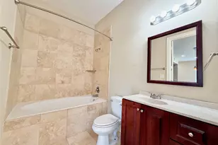 314 W Bell St, Houston, TX 77019 - Photo 14