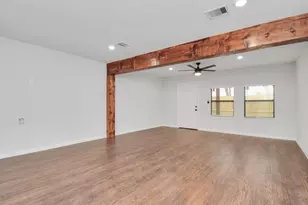 262 1/2 De Boll St, Houston, TX 77022 - Photo 6