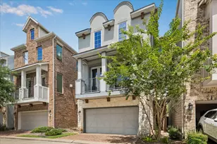 1704 Oak Leaf Pass Dr, Houston, TX 77055 - Photo 1