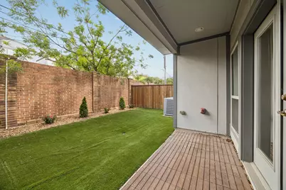 1704 Oak Leaf Pass Drive, Houston, TX 77055 - Photo 28