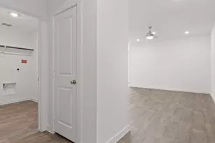 1315 Isola Bella Dr, Richmond, TX 77406 - Photo 4