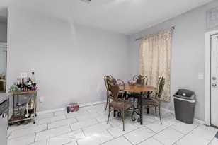 9910 Orchid Spring Ln, Houston, TX 77044 - Photo 8