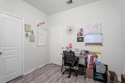 9910 Orchid Spring Lane, Houston, TX 77044 - Photo 10