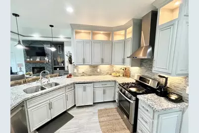 8515 E Sherri Circle, Manvel, TX 77578 - Photo 12