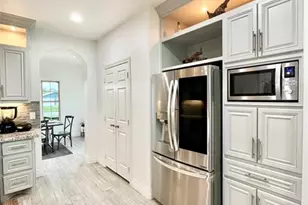 8515 E Sherri Cir, Manvel, TX 77578 - Photo 14