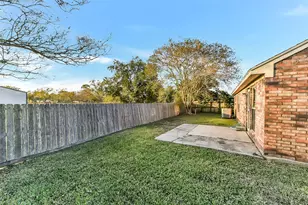 4010 Spring Branch Dr W, Pearland, TX 77584 - Photo 34