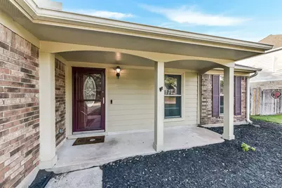 4010 Spring Branch Drive W, Pearland, TX 77584 - Photo 4